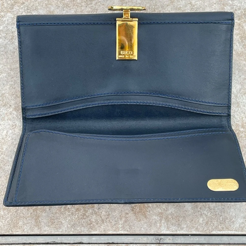 Gucci authentic wallet - Picture 11 of 15